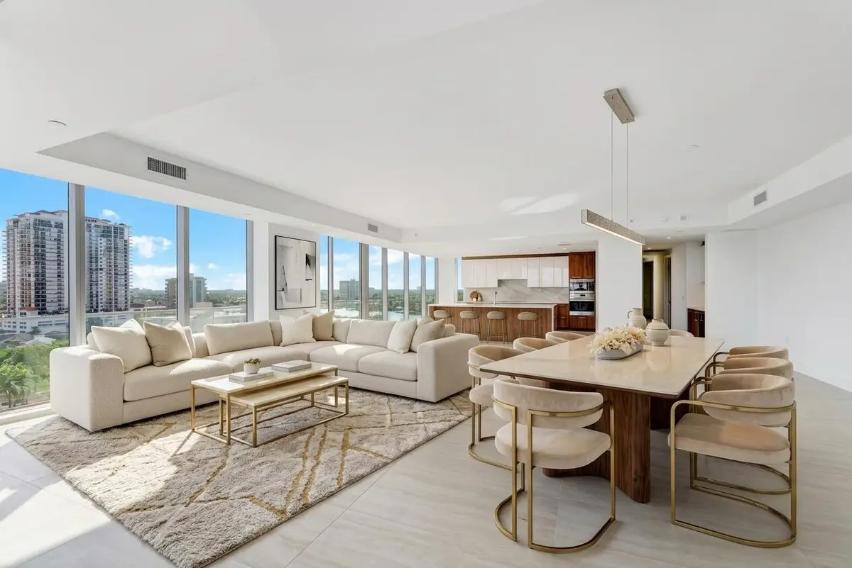 Dining & Living at 153 N SEABREEZE Boulevard 902-S, Fort Lauderdale