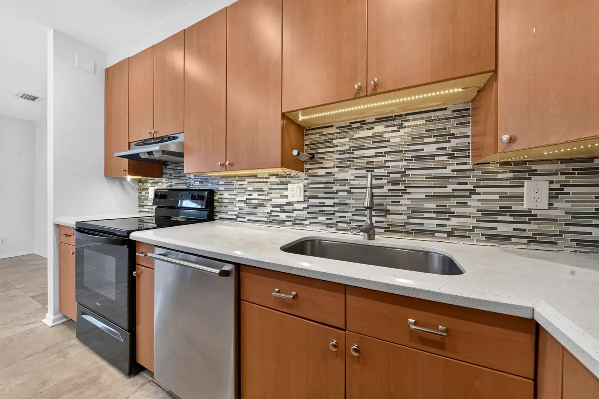 _DSC7743 at 1605 NE 16th Avenue, Fort Lauderdale