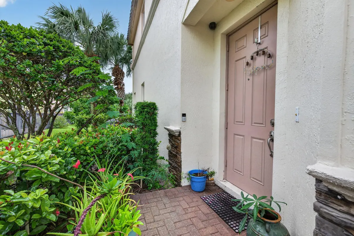 4-web-or-mls-_A7A9090 at 7791 SW 52ND Place 7791, Davie