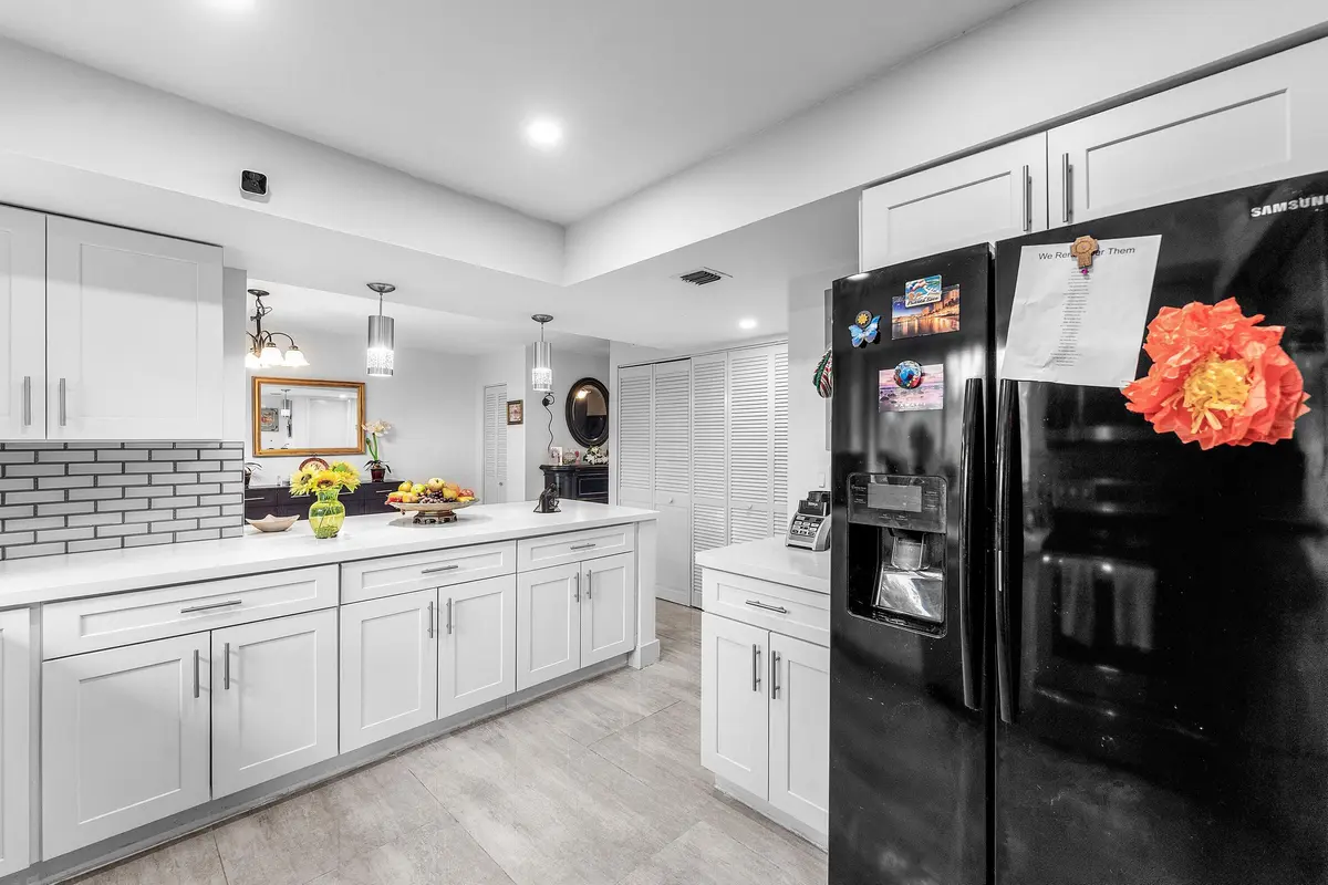 Kitchen at 209 Wimbledon Lakes Drive, Plantation