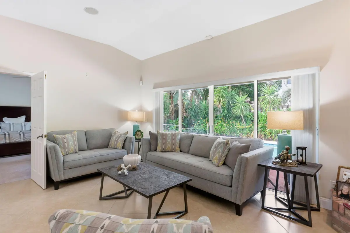 6-web-or-mls-003_0E2A3254 at 435 MOHAWK Lane, Boca Raton