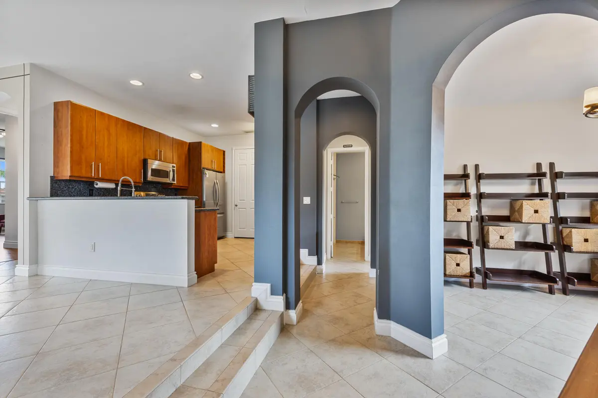 024A5057 at 6380 BELLA Circle 905, Boynton Beach