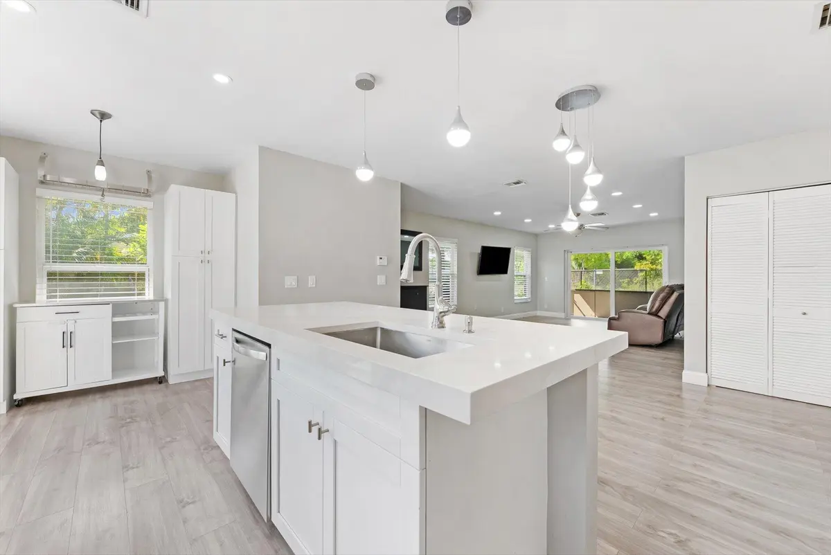 11-11 at 191 SE 1st Circle, Boynton Beach