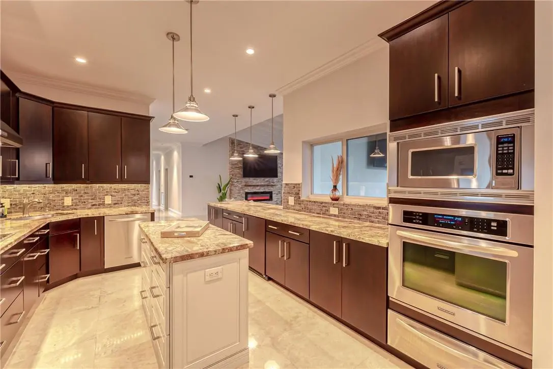 Chefs Kitchen at 2726 NE 25TH Place, Fort Lauderdale
