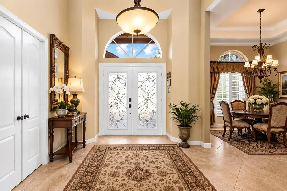 Personally Staged at 4084 SW GLENEAGLE Circle, Palm City