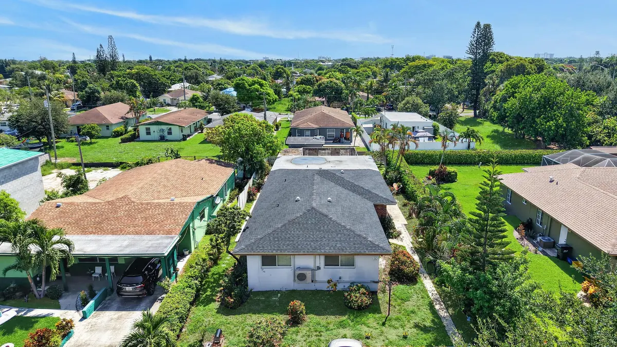 DJI_20260825112610_0001_D at 27 NW 14TH Avenue, Delray Beach
