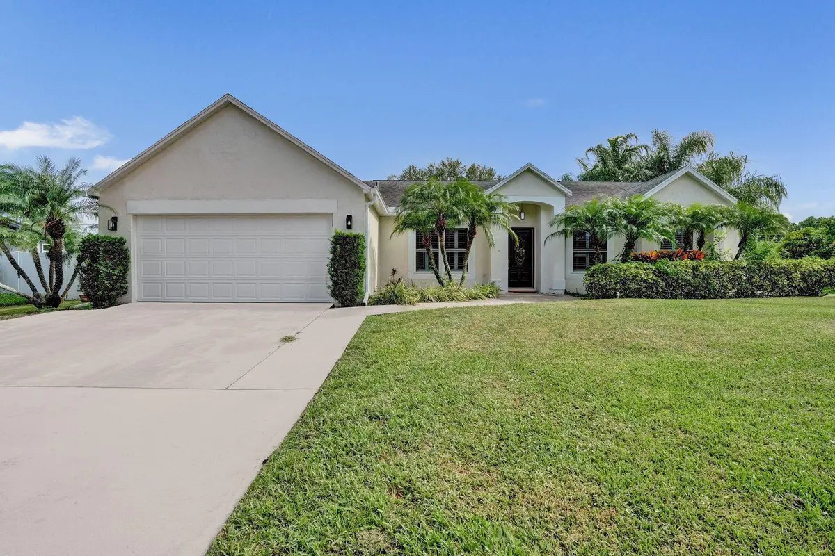 front at 468 SW Prado Avenue, Port St. Lucie