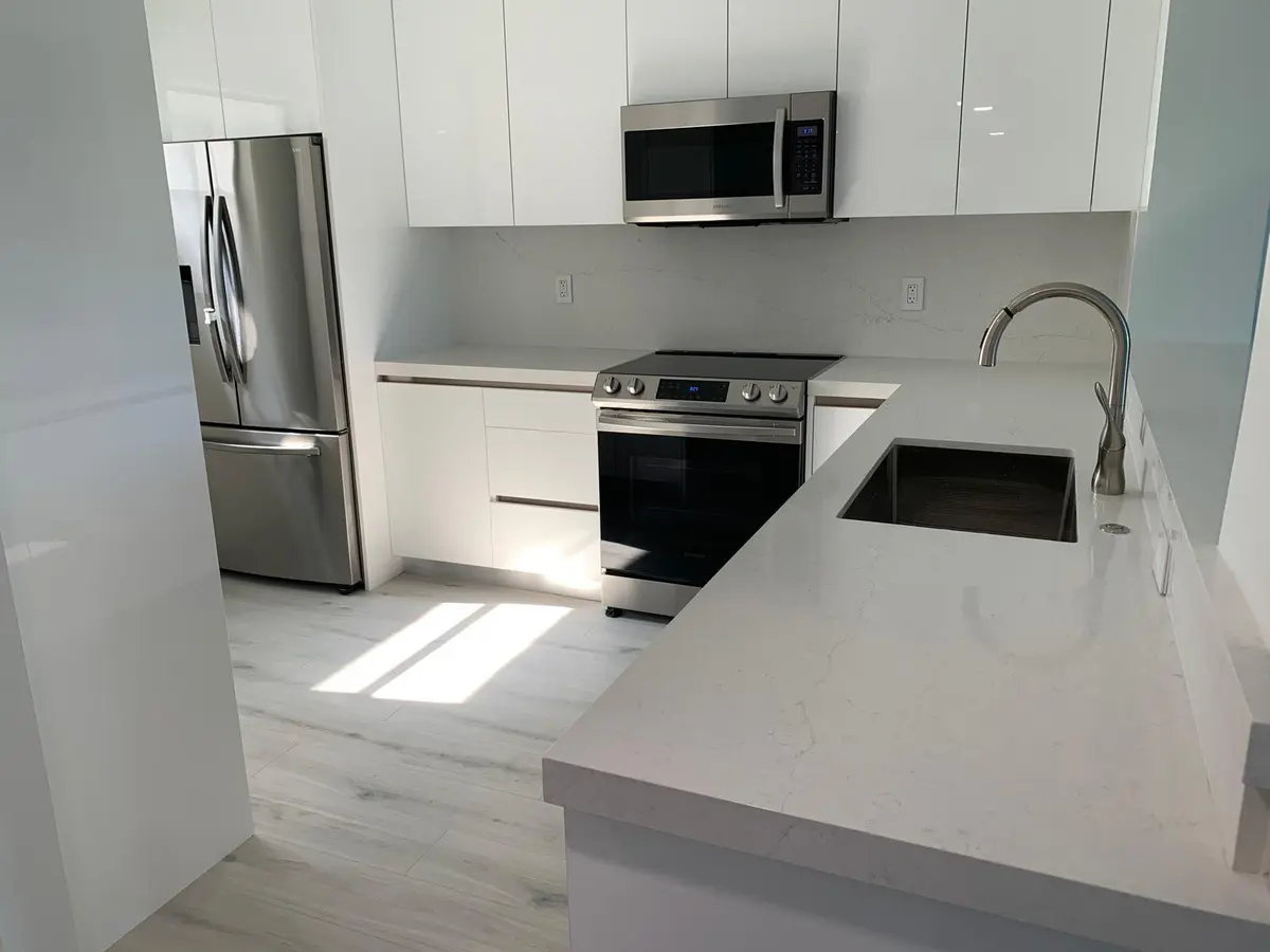 Photo 2 at 16051 BLATT Boulevard 412, Weston