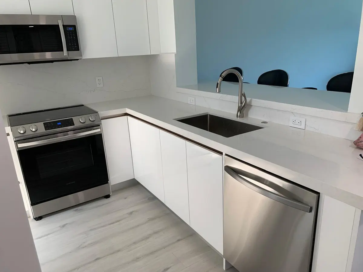 Photo 3 at 16051 BLATT Boulevard 412, Weston