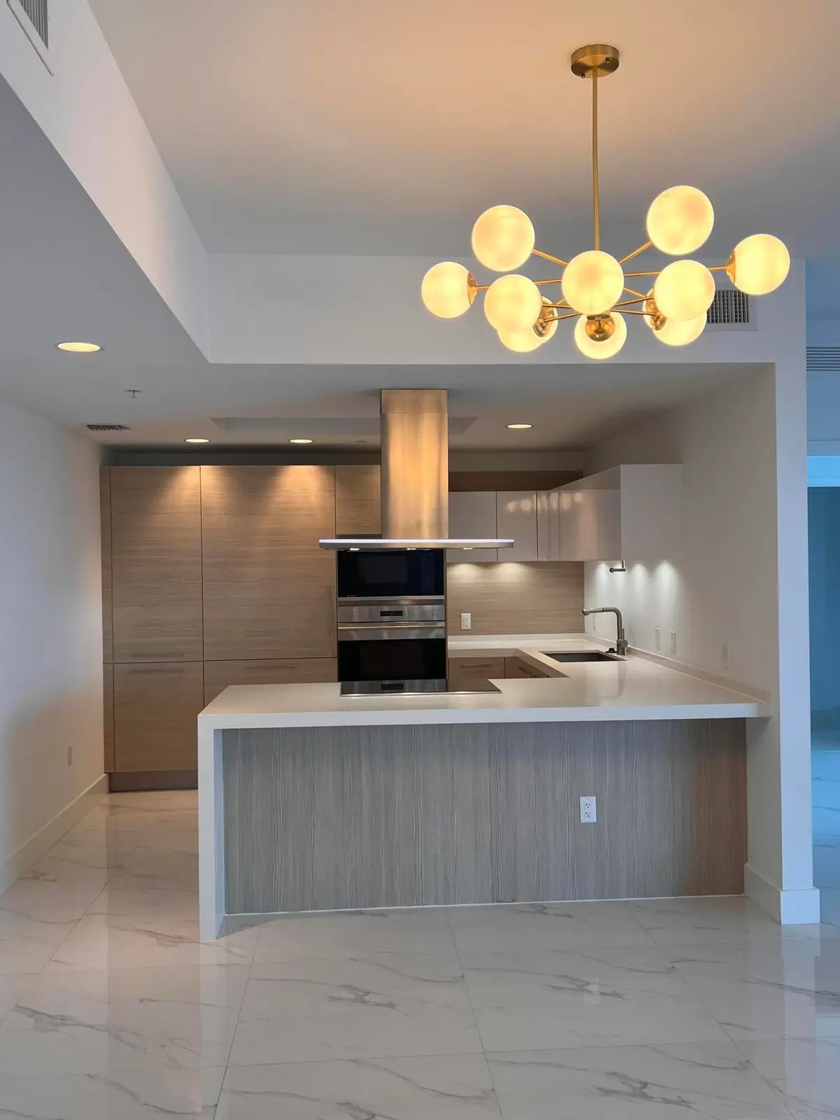 IMG_3057 at 17111 BISCAYNE Boulevard 1903, North Miami Beach