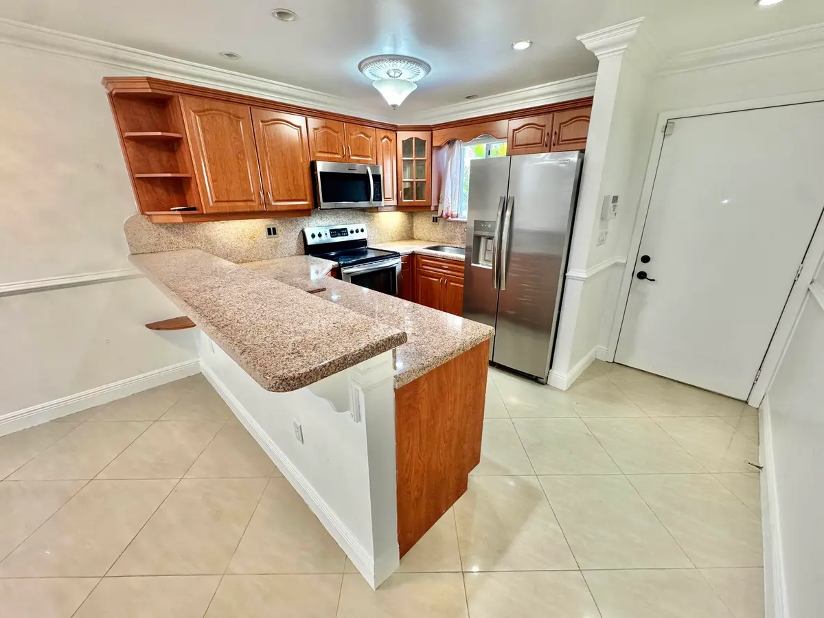 Upgraded Kitchen at 6074 FOREST HILL Boulevard 107, West Palm Beach