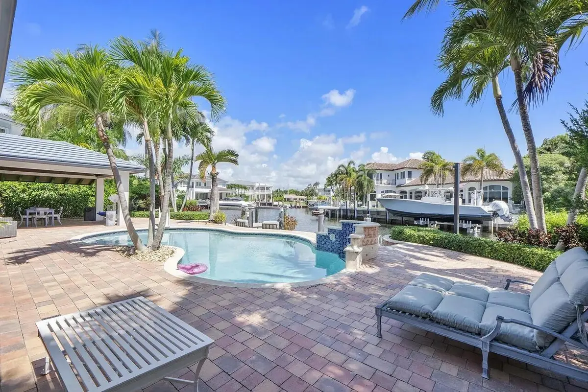 photo_11_1611210017 at 725 NE 36th Street, Boca Raton