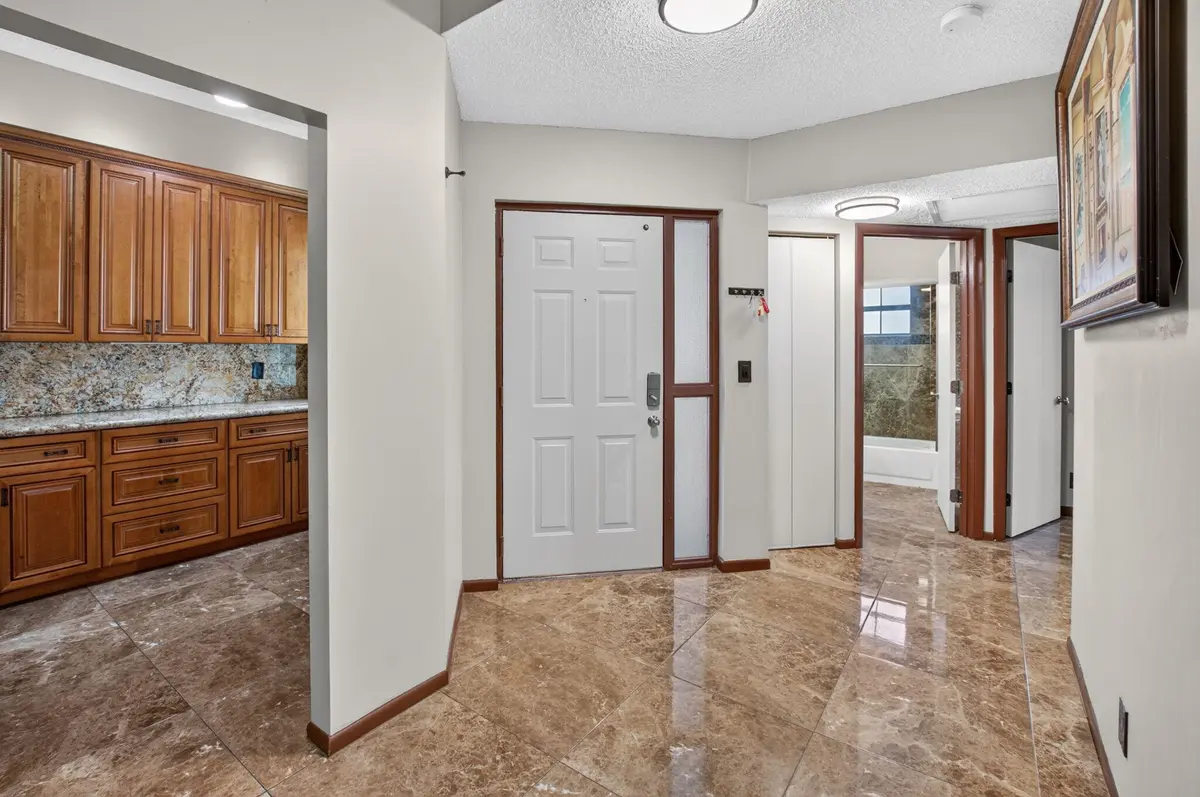Foyer at 5414 Venetia Court H, Boynton Beach