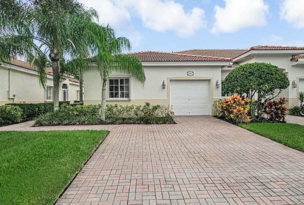2327 WINDJAMMER Way, West Palm Beach, FL – photo 2
