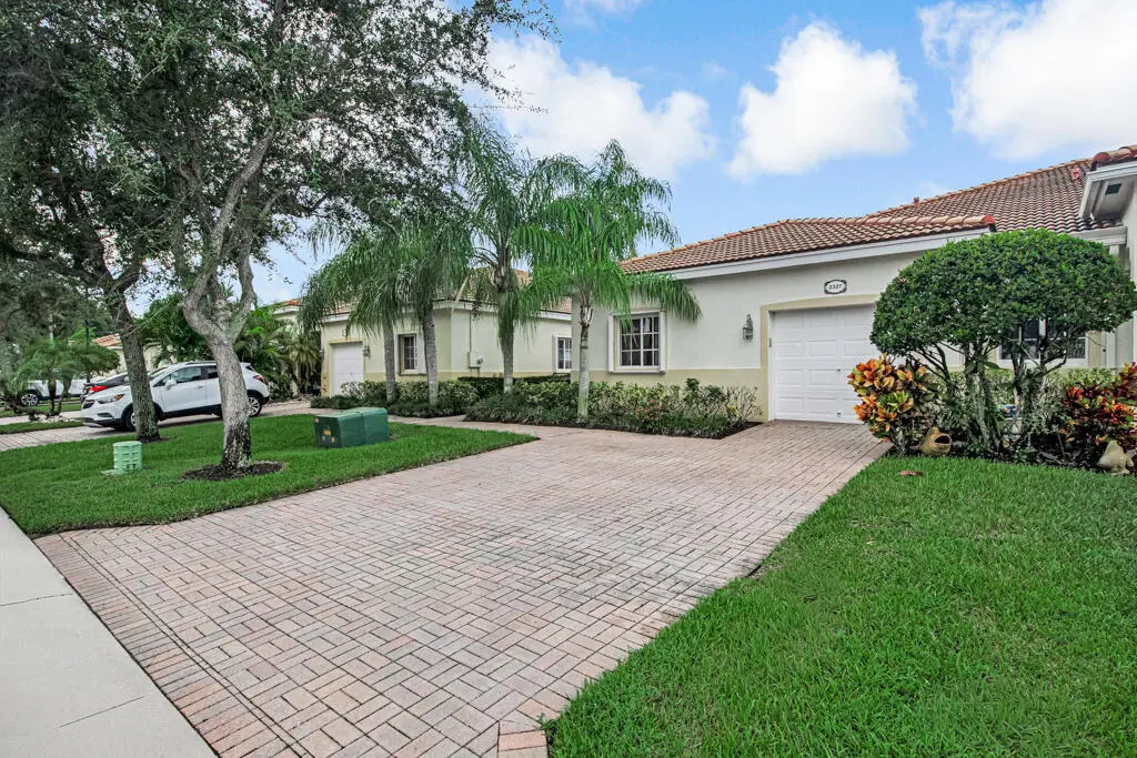 2327 WINDJAMMER Way, West Palm Beach, FL – photo 3