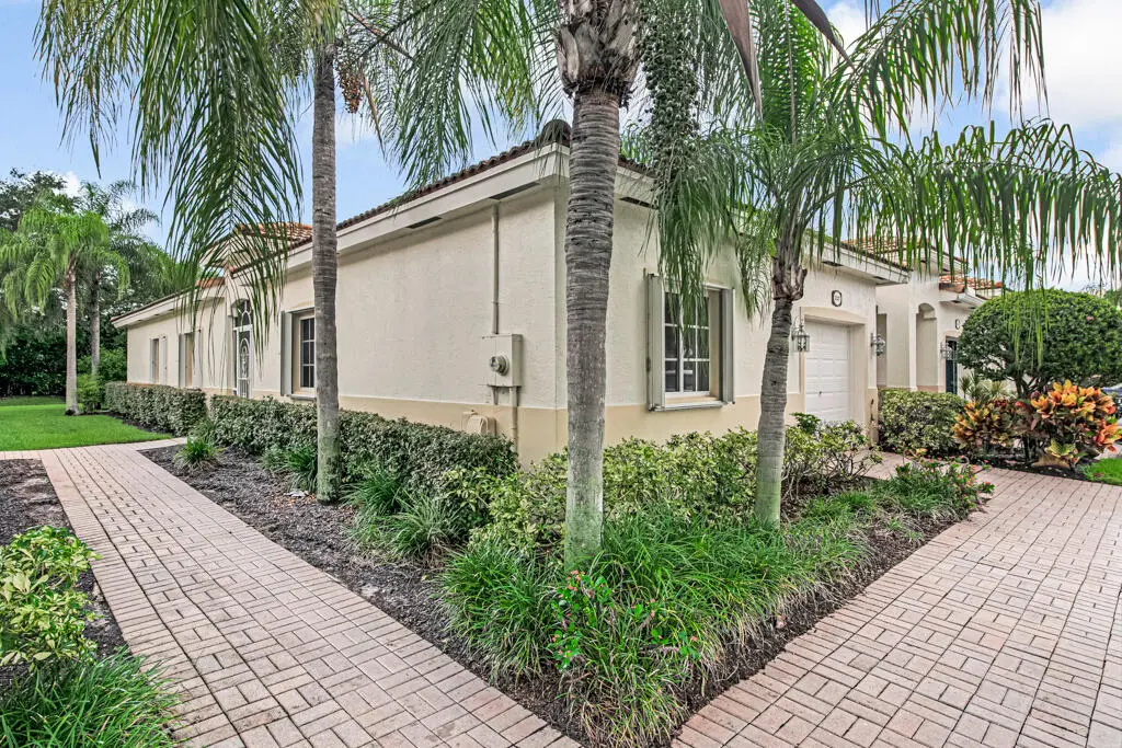 2327 WINDJAMMER Way, West Palm Beach, FL – photo 4