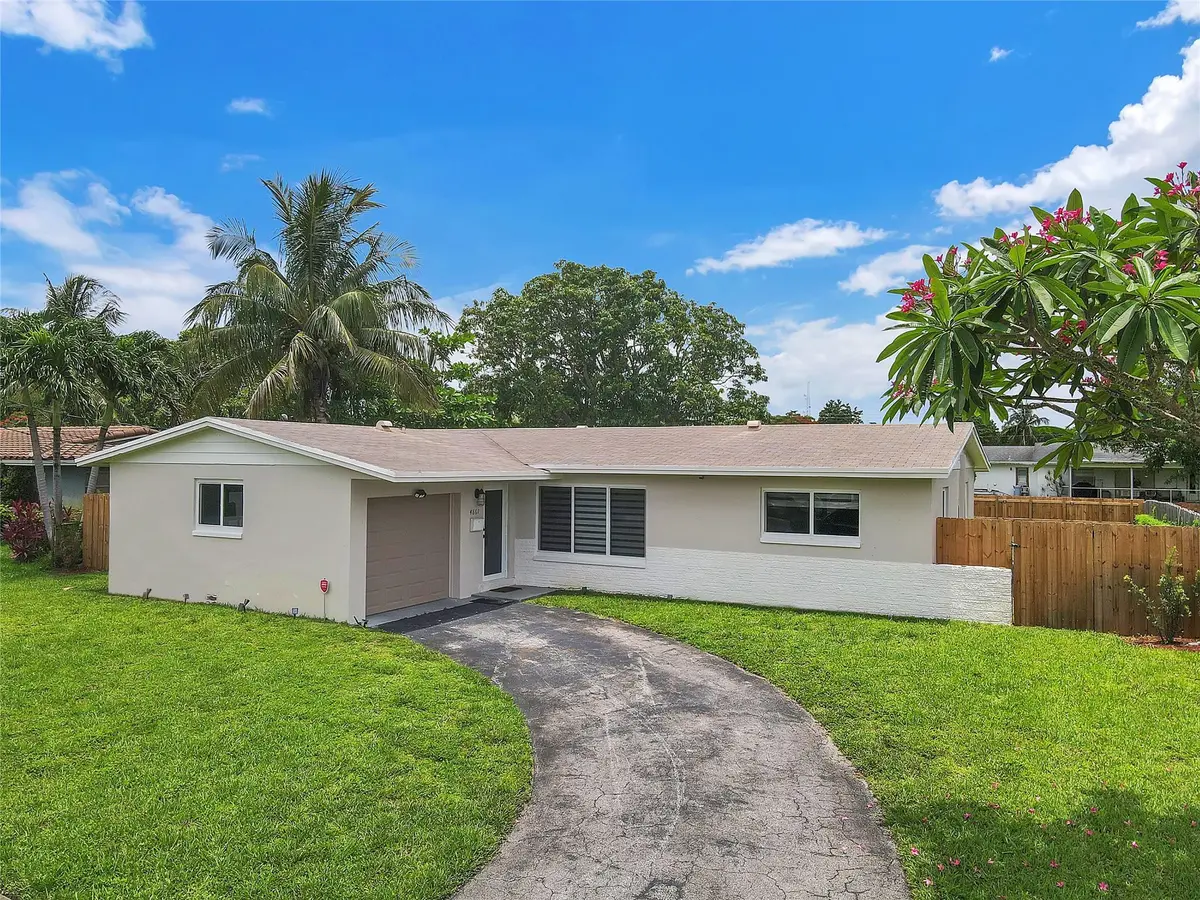 Photo 5 at 4861 NW 6TH Court, Plantation
