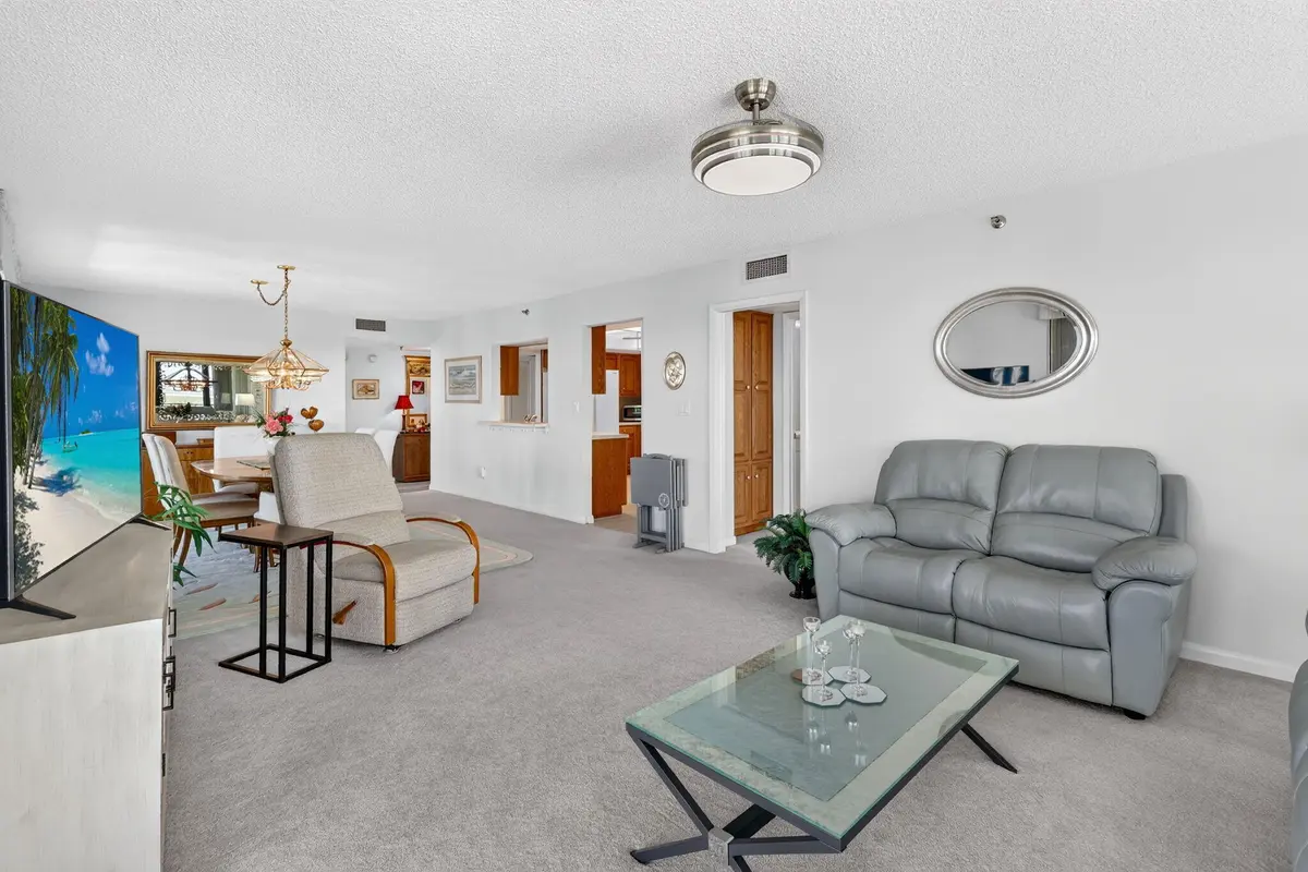 9-web-or-mls-5P1A6468 at 5047 N Highway A1A 604, Fort Pierce
