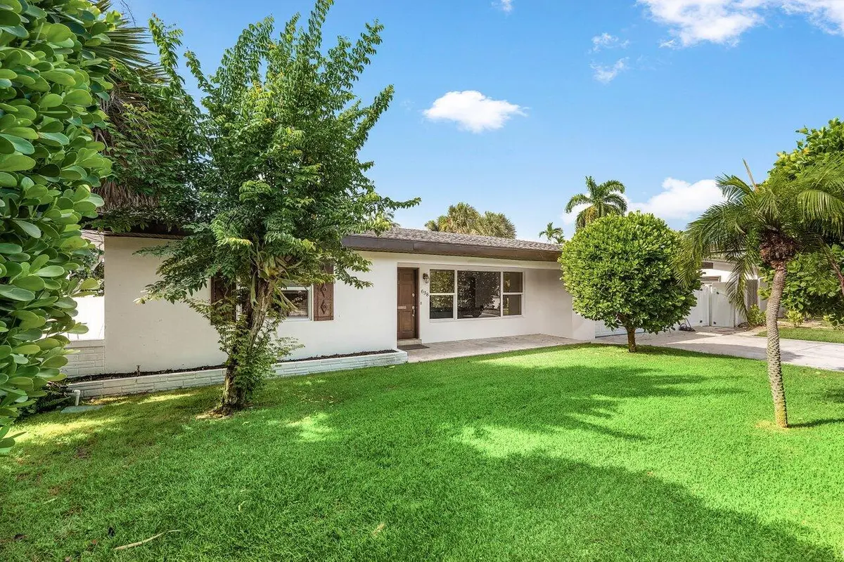 Front of house at 638 Shore Drive, Boynton Beach