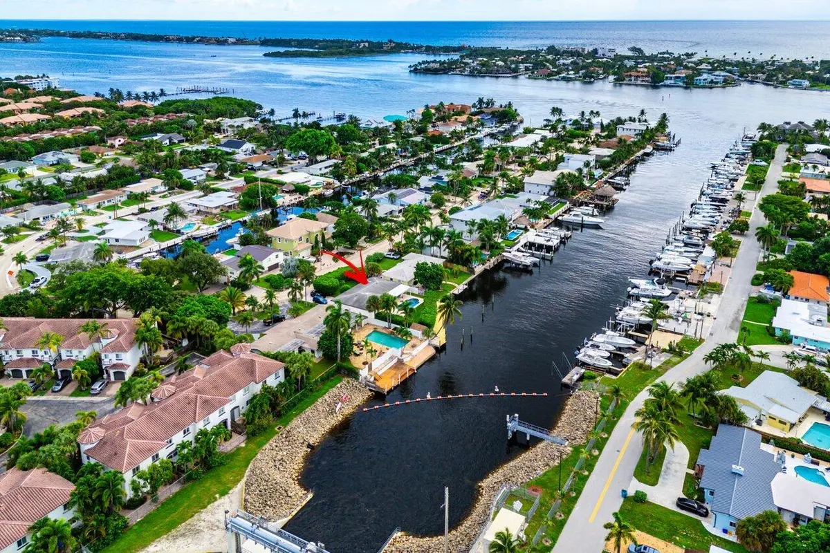 aerial at 638 Shore Drive, Boynton Beach