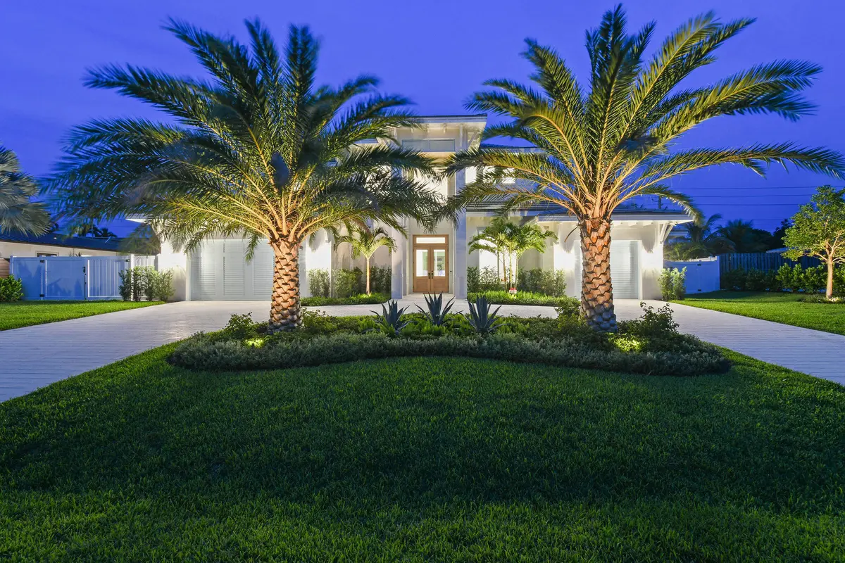 Exterior at 192 RIVER Drive, Tequesta