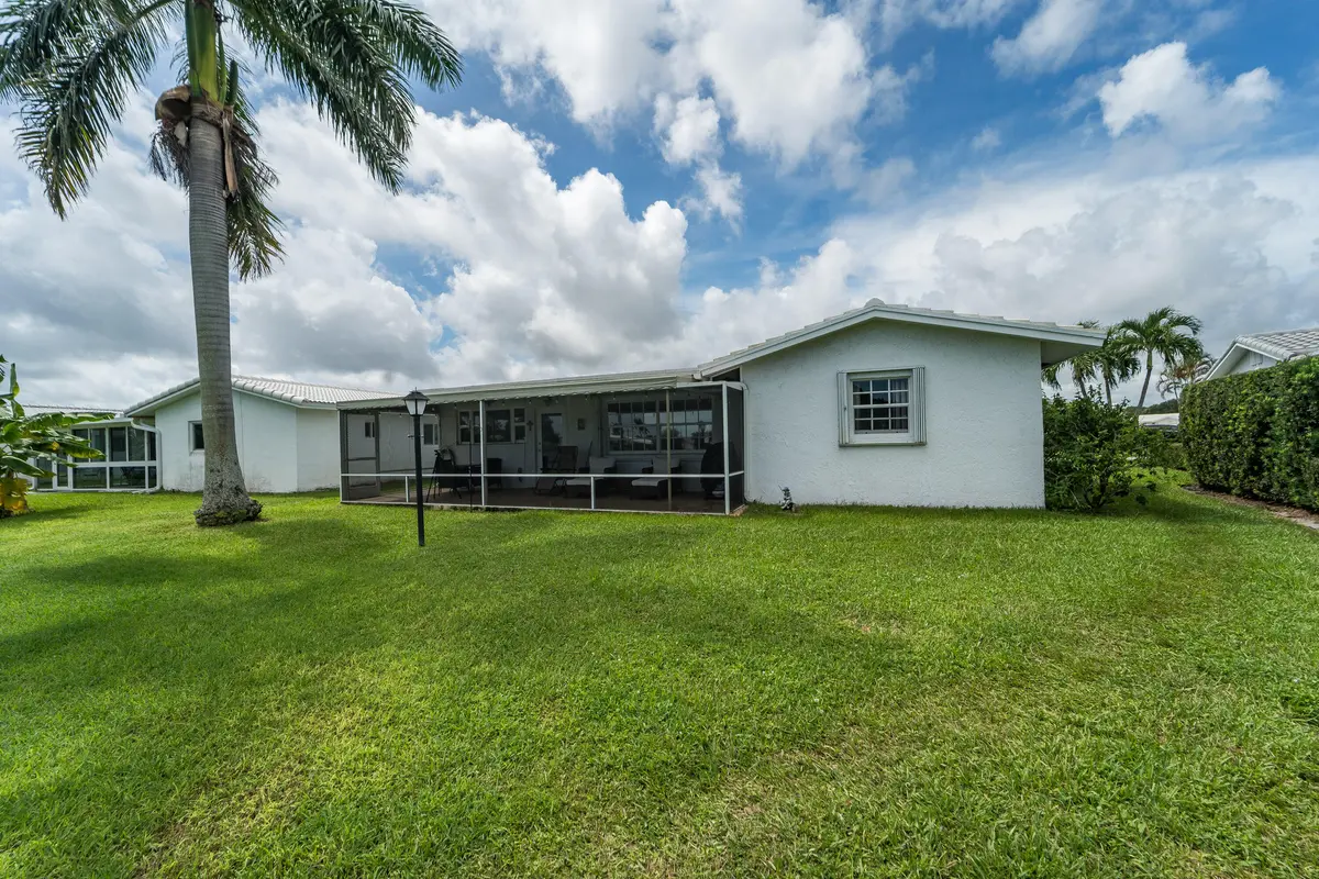 Enclosed Back Patio at 2201 SW ROMA WAY, Boynton Beach