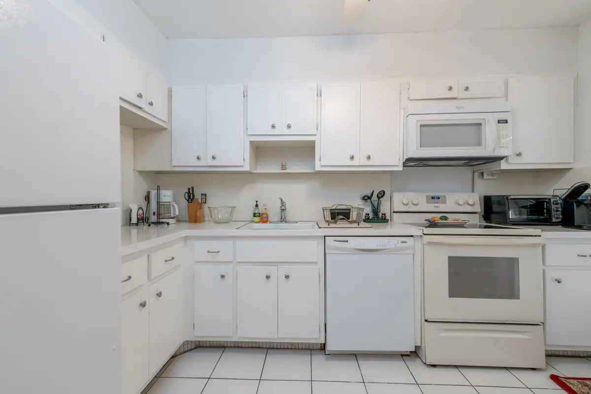 427-3 at 2731 NE 14TH ST Street 427, Pompano Beach
