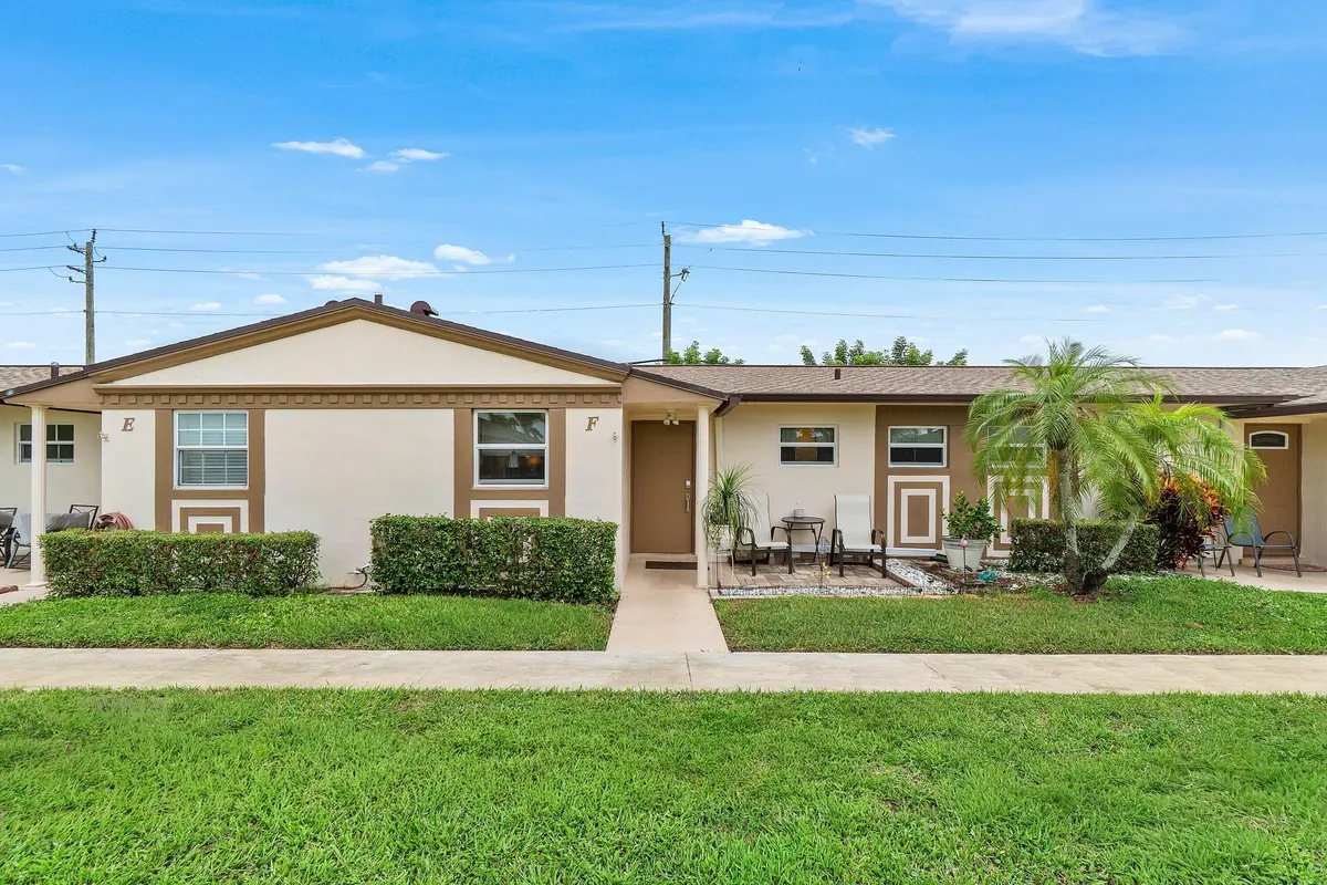 003-2883CrosleyDriveWest-F-WestPalmBeach at 2883 CROSLEY Drive F, West Palm Beach