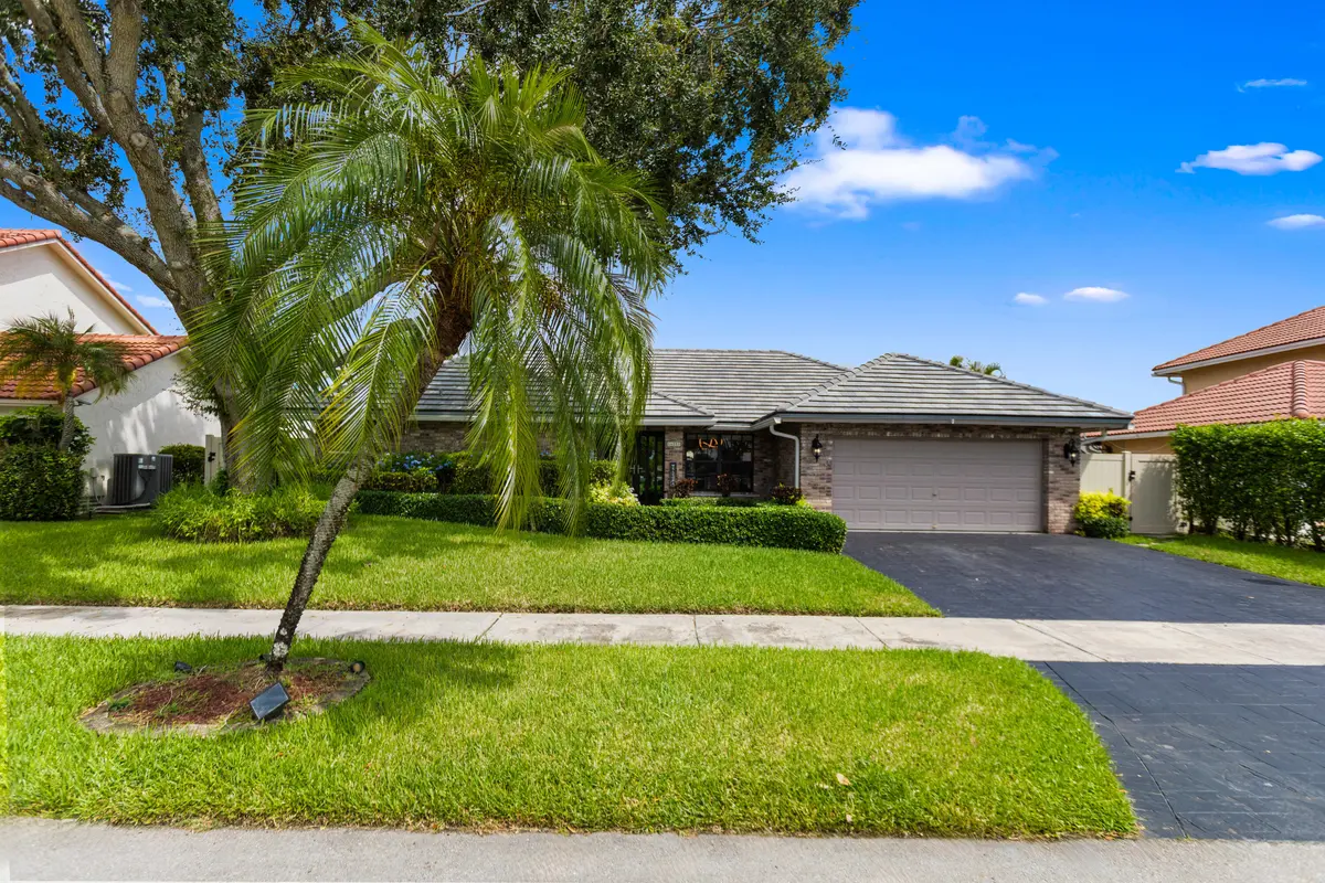 585A0710 at 14251 APPALACHIAN Trail, Davie