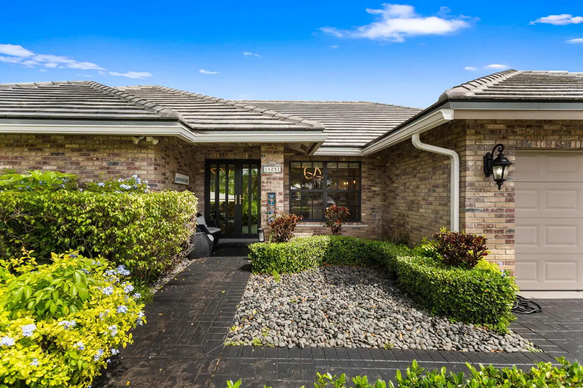 585A0707 at 14251 APPALACHIAN Trail, Davie