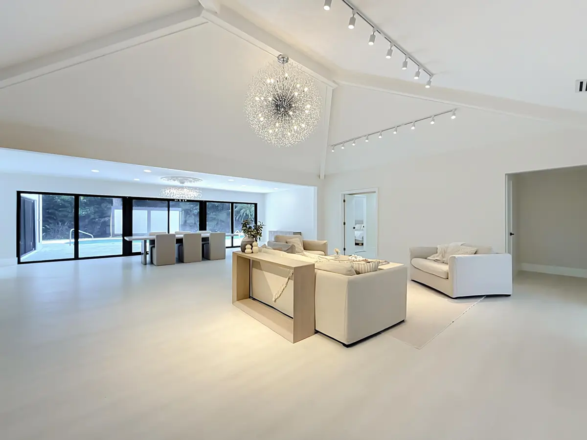 Living Room at 5100 Pineview Circle, Delray Beach