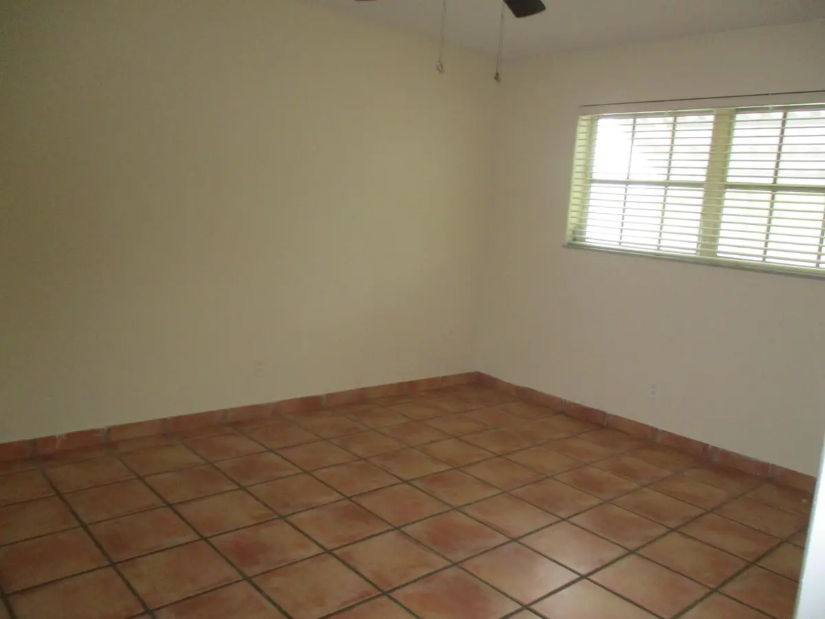 Bedroom 2 at 3720 HARRISON Street 3, Hollywood