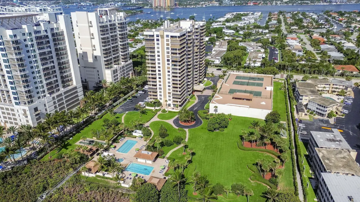 31-web-or-mls-dr-004 at 3400 N OCEAN Drive 1601, Singer Island