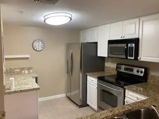 Kitchen at 520 SE 5TH Avenue 2505, Fort Lauderdale