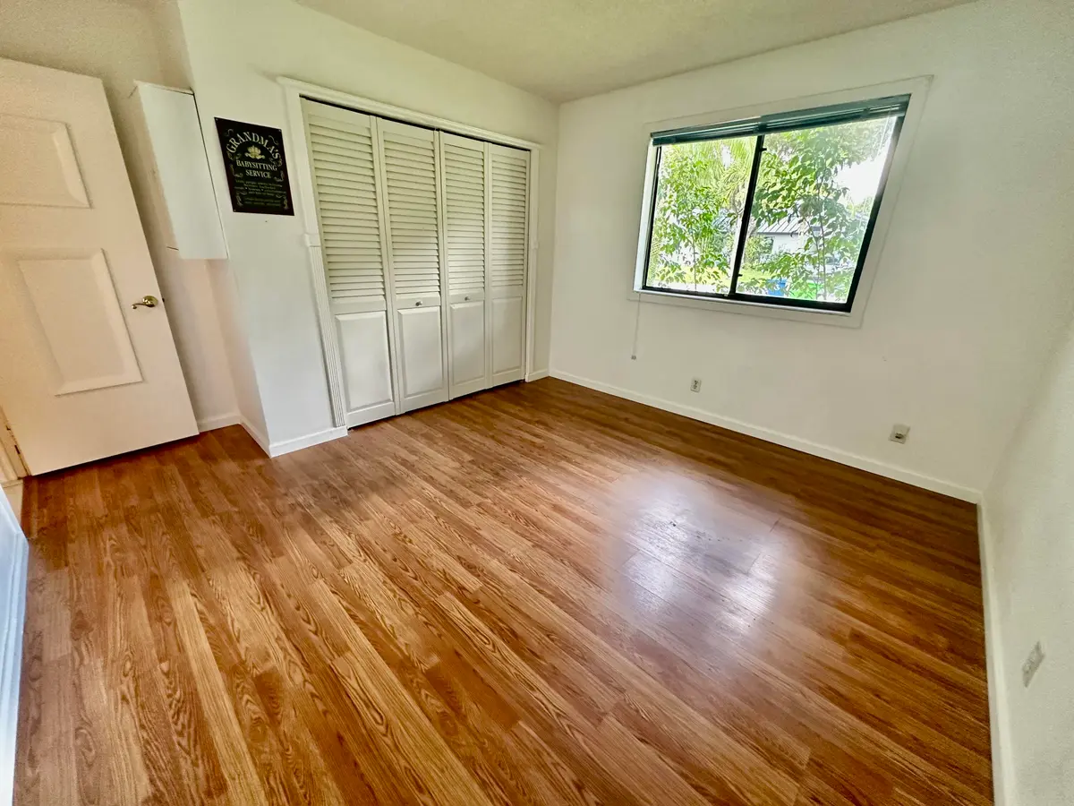 Second Bedroom at 305 Lakeside Court, Sunrise