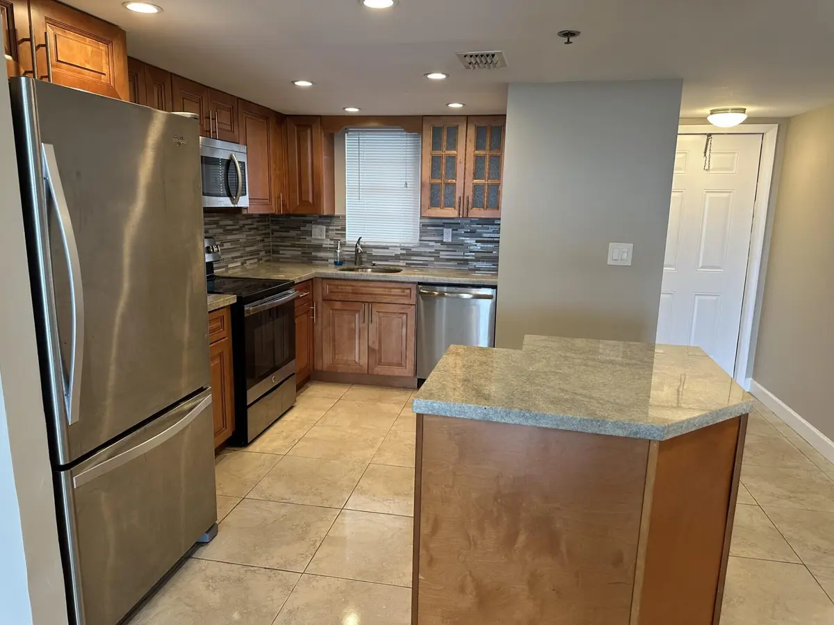 Kitchen 2 at 3001 W ROLLING HILLS Circle 709, Davie