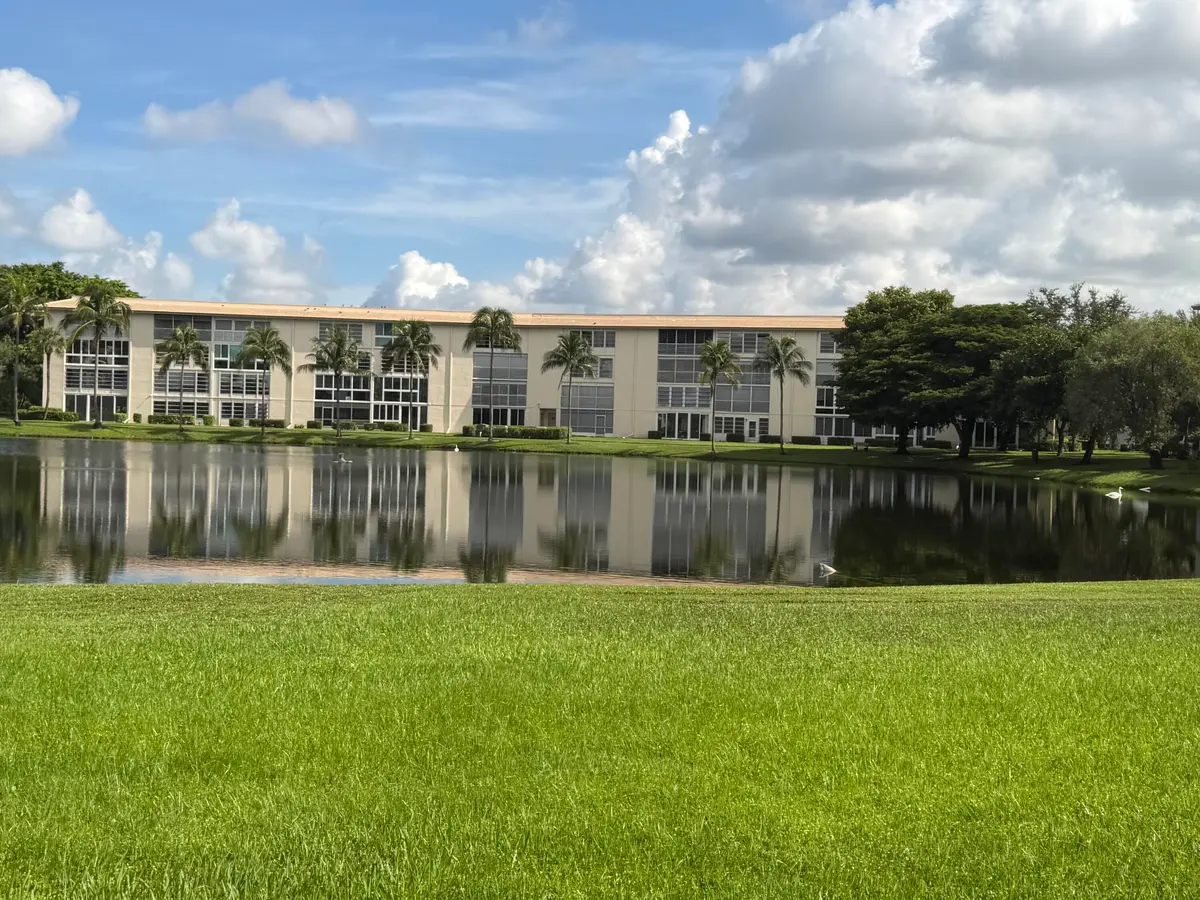 IMG_3343 at 1903 BERMUDA Circle E1, Coconut Creek