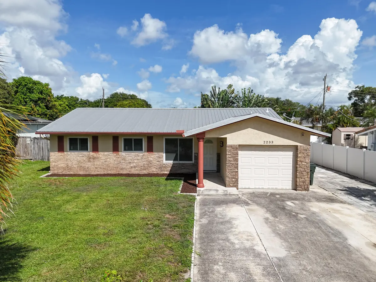 z5CAM_20260719103714_0435_W-2 at 2233 NW 3RD Avenue, Boca Raton