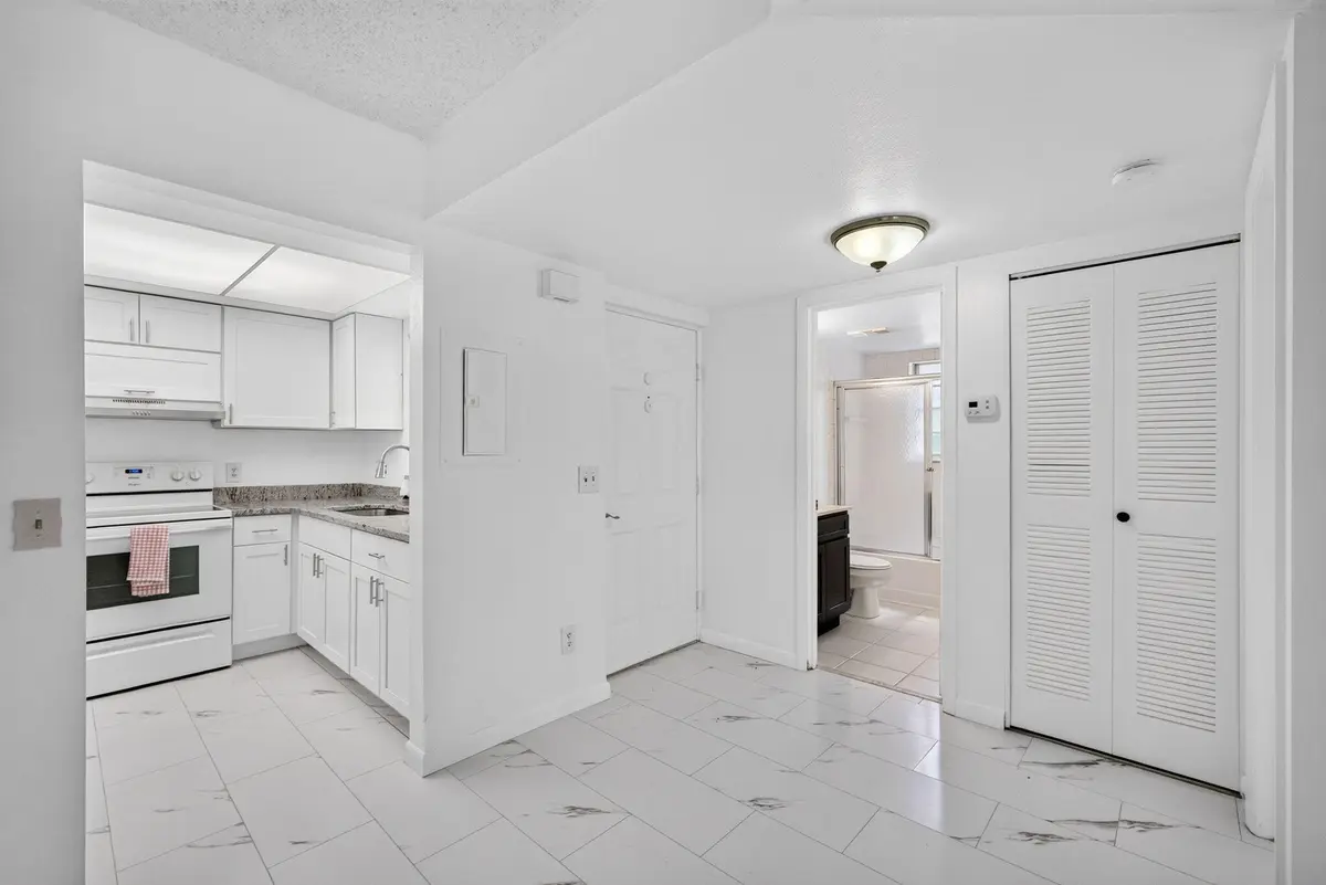 9-web-or-mls-7R7A4182 at 1628 SE Green Acres Circle, Port St. Lucie