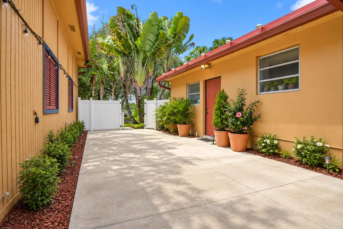 Entry Courtyard to staff apartments at 3516 Hanover Circle, Loxahatchee
