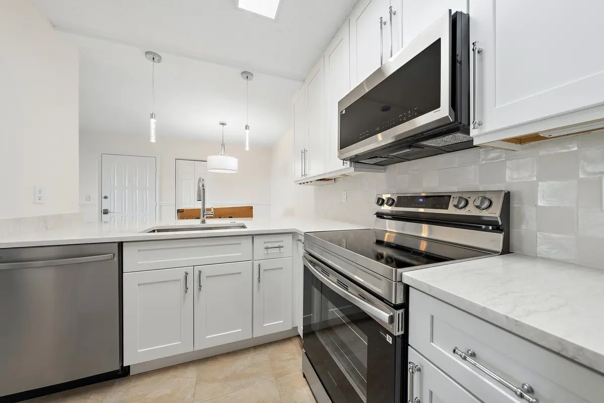 21A KITCHEN 3 at 3404 GARDENS EAST Drive 21A, Palm Beach Gardens