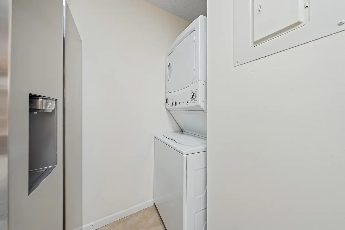 21A LAUNDRY at 3404 GARDENS EAST Drive 21A, Palm Beach Gardens