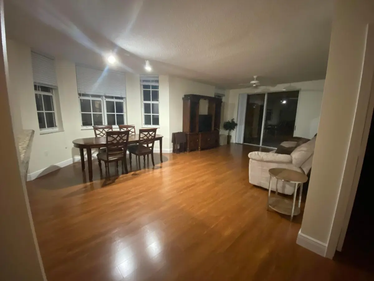 201 lr dr at 11780 SAINT ANDREWS Place 201, Wellington