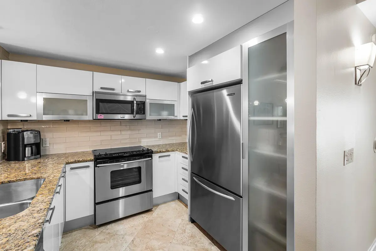 008-3604SouthOceanBoulevard-105-Highland at 3604 S Ocean Boulevard 105, Highland Beach