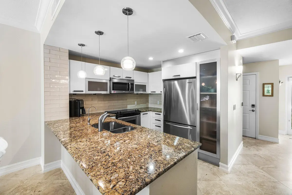 010-3604SouthOceanBoulevard-105-Highland at 3604 S Ocean Boulevard 105, Highland Beach