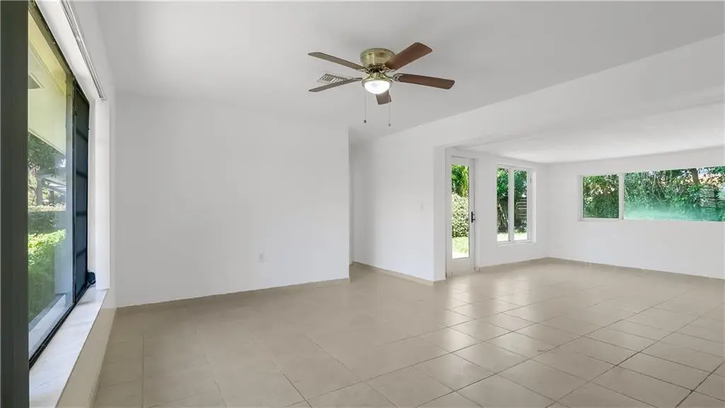 Photo 3 at 2161 NE 35TH Street, Lighthouse Point