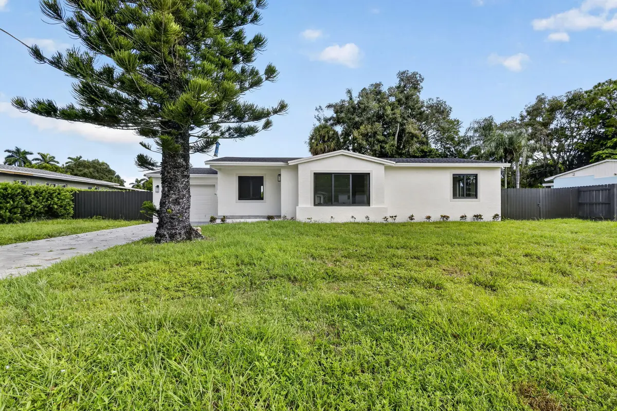 2-web-or-mls-_14A8858 at 3185 Riddle Road, West Palm Beach