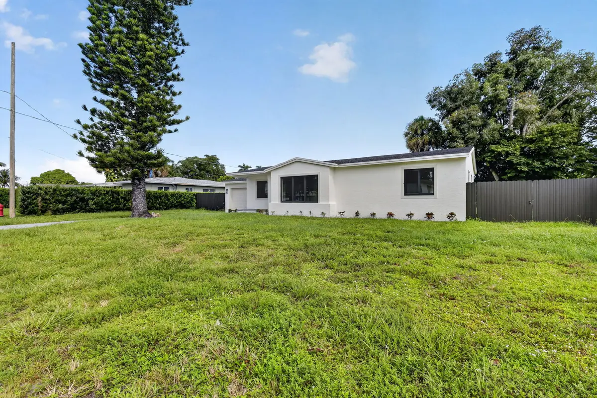 3-web-or-mls-_14A8863 at 3185 Riddle Road, West Palm Beach