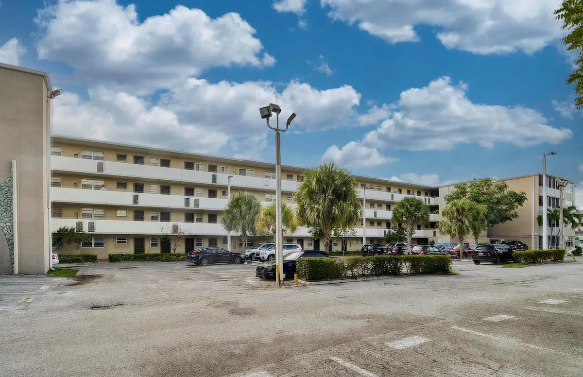 Photo 1 at 1690 NE 191st Street 405-1, North Miami Beach