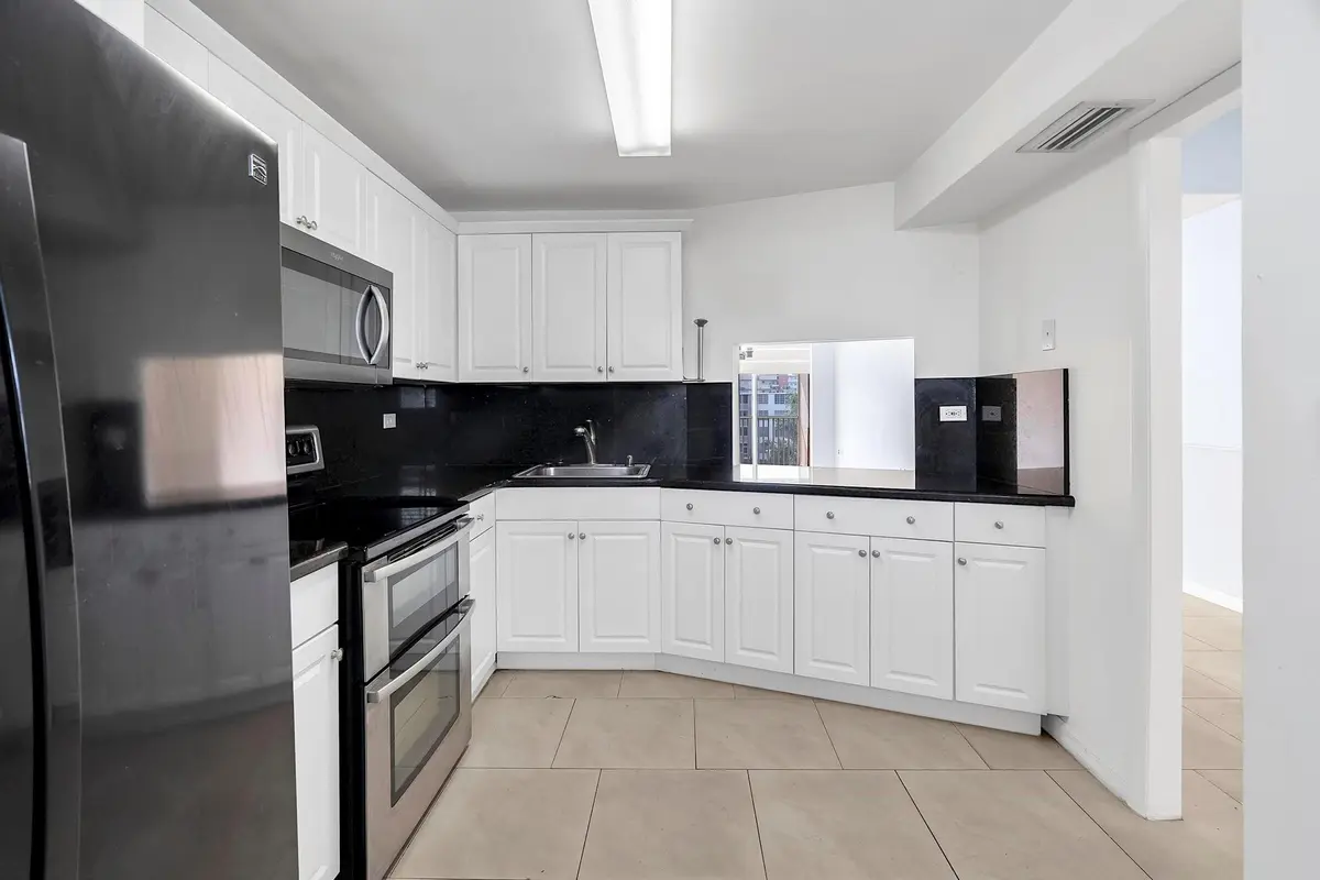 Photo 8 at 1690 NE 191st Street 405-1, North Miami Beach